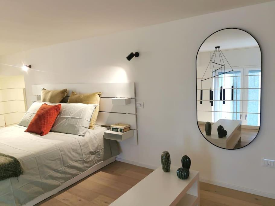 דירות מילאנו Navigli-Bocconi Spazio Luce Design מראה חיצוני תמונה